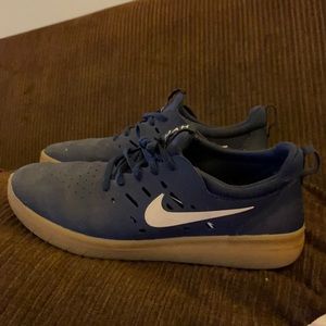 Nike SB Nyjah Free Navy Gum Sole